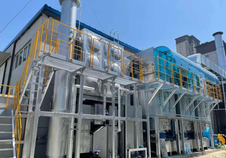 鄭州樸華科技生產(chǎn)的RTO蓄熱燃燒設(shè)備與低溫等離子設(shè)備組合系統(tǒng)